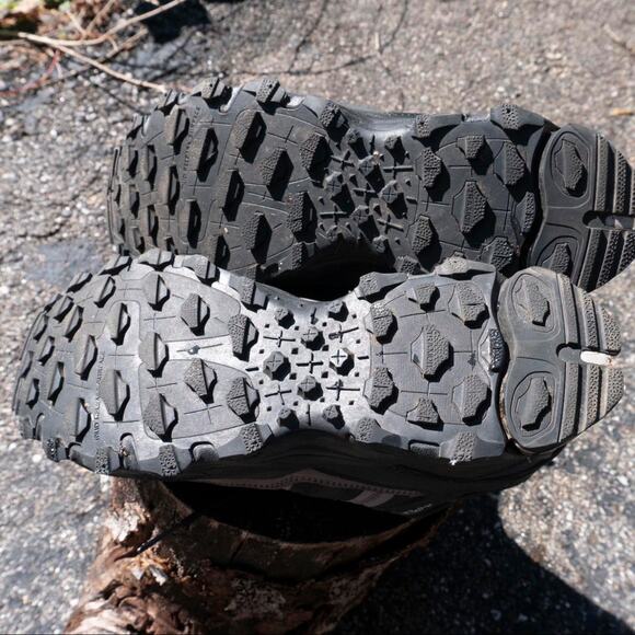 BARELY USED Adidas Hyperturf Adventure Shoes - Picture 5 of 6